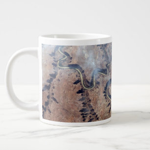 Taza De Café Gigante El Río Verde Y Sus Cañones Tributarios En Utah