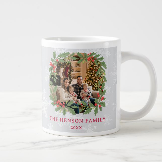 Taza De Café Gigante Elegant Holly Wreath Merry Christmas Family Photo (Derecha)
