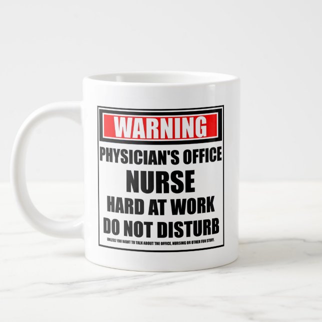 Taza De Café Gigante Enfermera de enfermería en el trabajo duro (Izquierda)