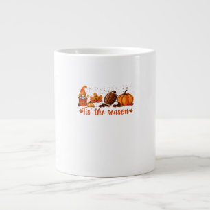 Taza De Café Gigante Es La Temporada Diseño De Fútbol De Gnomos De Otoñ