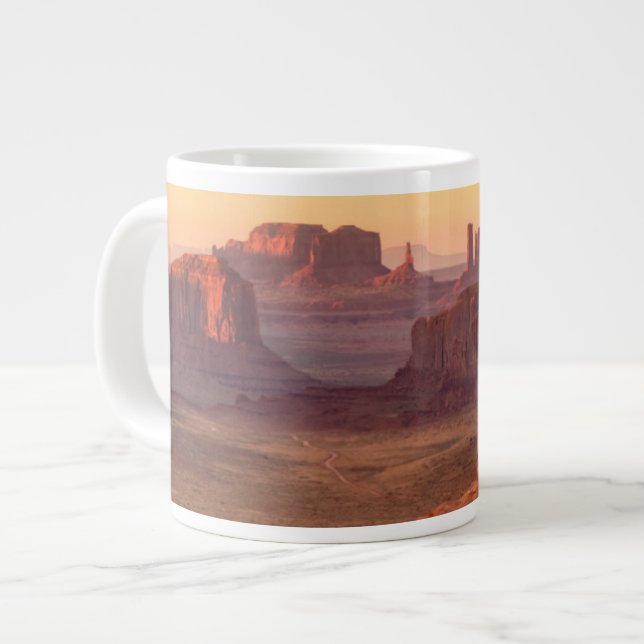 Taza De Café Gigante Escenario del valle del monumento, Arizona (Izquierda)