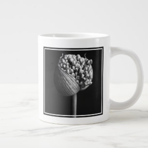 Taza De Café Gigante Flores   B&W Allium Flower Bud