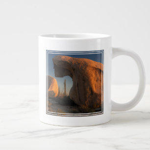 Taza De Café Gigante Formaciones de roca al atardecer