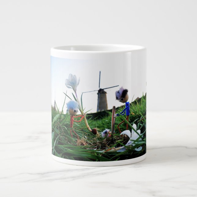 Taza De Café Gigante Fubby's bij een molen planten een krokus bol. (Frente)