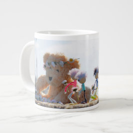 Taza De Café Gigante Fubby's die madeliefjes naar een Beer brengen.