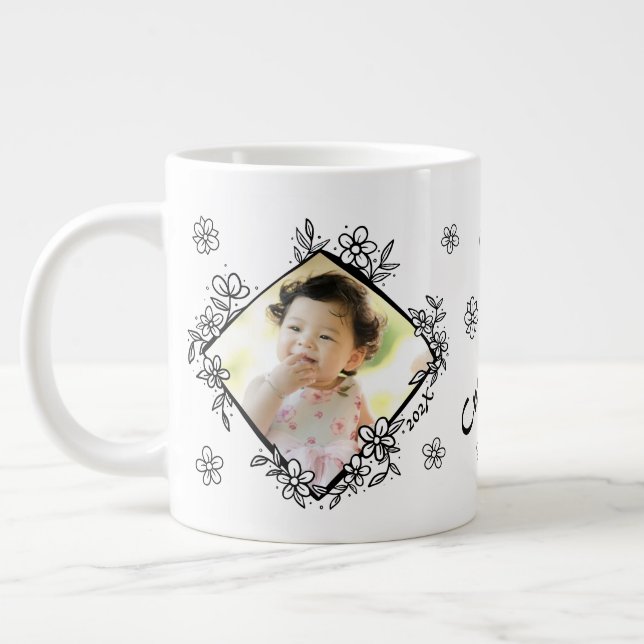 Taza De Café Gigante Gira de imagen personalizada con marco floral (Izquierda)