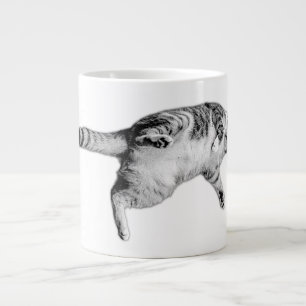 Taza De Café Gigante Giro de juego en blanco y negro