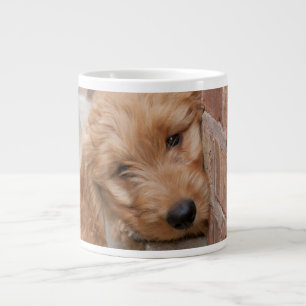 Taza De Café Gigante Goldendoodle cachorro picado