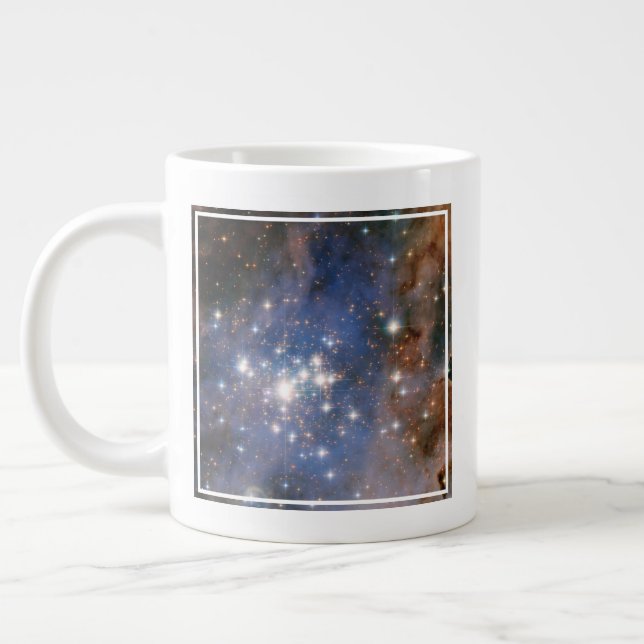 Taza De Café Gigante Grupo de estrellas Trumpler 14. (Izquierda)