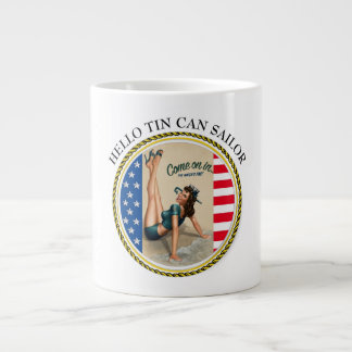 TAZA DE CAFÉ GIGANTE HOLA TIN CAN SAILOR - VAMOS EN LA MULTA DEL AGUA