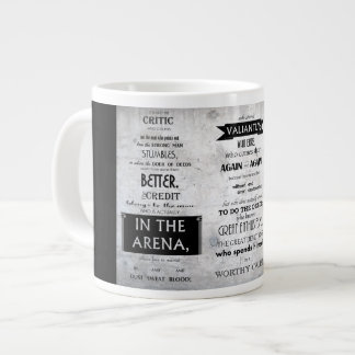 Taza De Café Gigante Hombre En La Mug De Arena