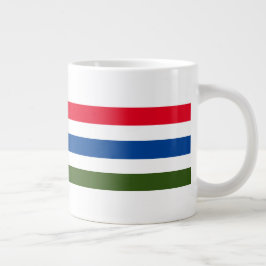 Taza De Café Gigante Huella verde azul bonito sobre fondo blanco