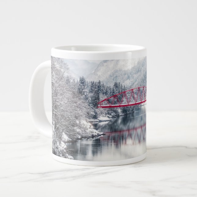 Taza De Café Gigante Ice & Snow | Red Bridge in Winter, Japan (Izquierda)