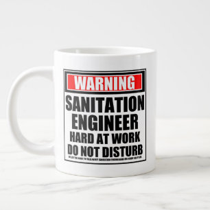 Taza De Café Gigante Ingeniero Sanitario De Aviso En Trabajo