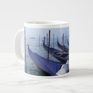 Taza De Café Gigante Italia, Venecia. Gondolas.