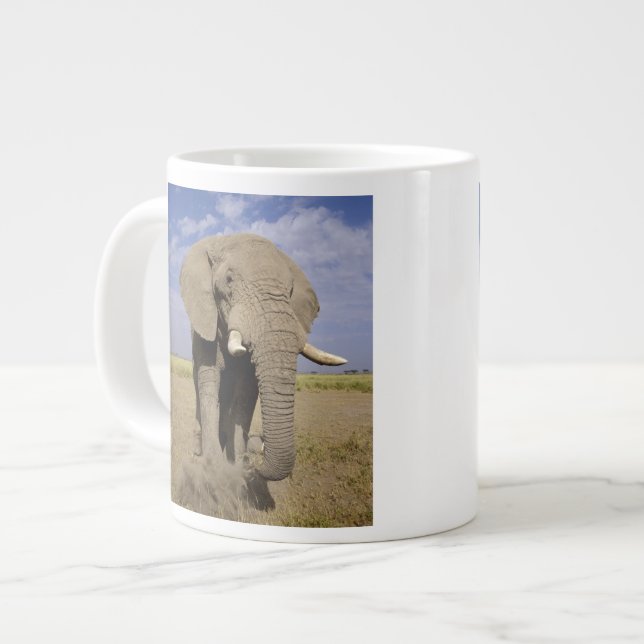 Taza De Café Gigante Kenia: Parque Nacional Amboseli, elefante masculin (Izquierda)
