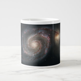 Taza De Café Gigante La galaxia Whirlpool M51 y la compañera en el espa