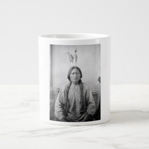Taza De Café Gigante Líder lakota sacudiendo a indígenas norteamericano