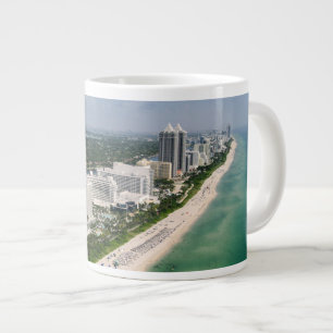 Taza De Café Gigante Línea costera   Urban Beach, Miami, Florida