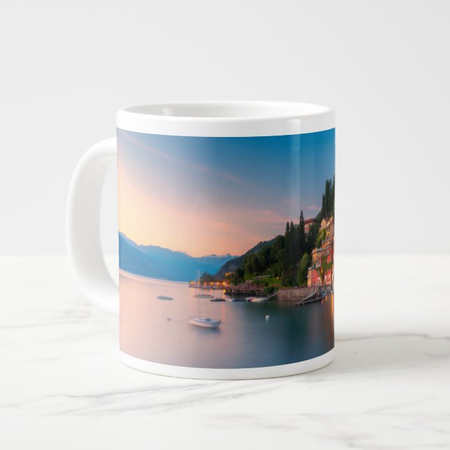 Taza De Café Gigante Línea costera | Varenna, Lombardía, Italia (Izquierda)