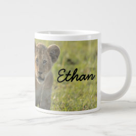 Taza De Café Gigante Lion Cub Personaliza el nombre en serio