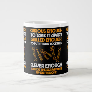 Taza De Café Gigante Lo Suficientemente Curioso Como Para Desaparecerlo