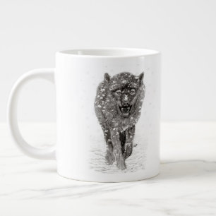 Taza De Café Gigante Lobo negro enojado en la nieve, invierno salvaje