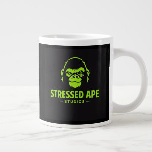 Taza De Café Gigante Logotipo verde de Stressed Ape Studios