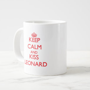 Taza De Café Gigante Mantenga tranquilo y beso Leonard