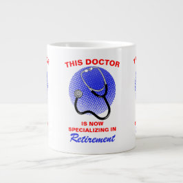 Taza De Café Gigante Médica jubilado dice graciosa jubilación