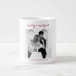 Taza De Café Gigante Merry & Married - Personalized Newlywed Christmas