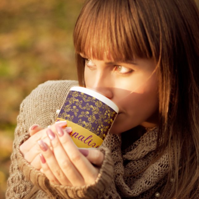 Taza De Café Gigante Moda Flores doradas patrón púrpura | personalizado (Subido por el creador)