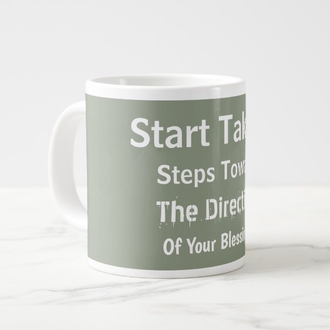 Taza De Café Gigante Modern Sage Green Uplifting Everyday Faith  (Izquierda)