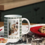 Taza De Café Gigante Modernos Navidades de fotografía rústicos en Green<br><div class="desc">Navidades de fotografía rústicos y ecologistas de selva moderna personalizados jumbo</div>