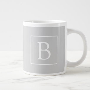 Taza De Café Gigante Monograma Simple Gris Claro