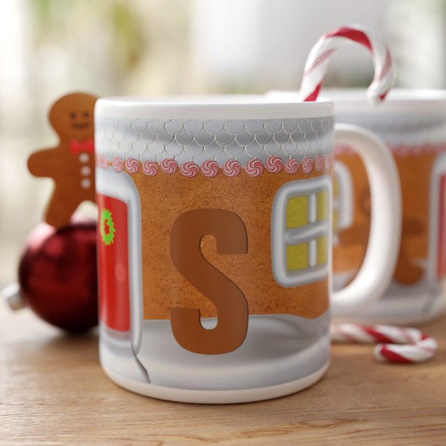 Taza De Café Gigante Monogramada de la divertida casa Gingerbread (Perfect large coffee mug for Christmas! Just add your initial)