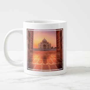 Taza De Café Gigante Monumentos   Taj Mahal, India al atardecer