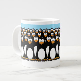 Taza De Café Gigante Muchedumbre de pingüinos divertidos del dibujo