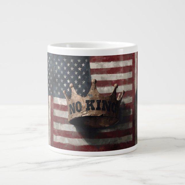 Taza De Café Gigante No King – Distressed Crown with American Flag (Frente)