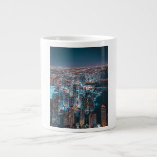 Taza De Café Gigante Noche: impresionantes luces de la ciudad y paisaje