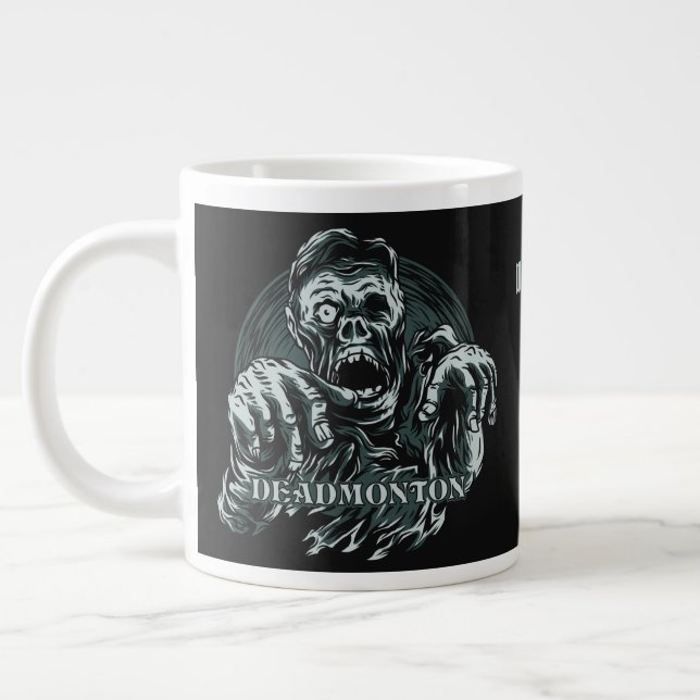 Taza De Café Gigante Nombre personalizado DEADMONTON jumbo mug. (Izquierda)