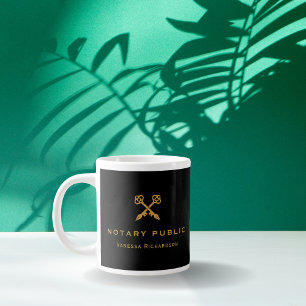Taza De Café Gigante Nombre profesional de las llaves cruzadas negro y