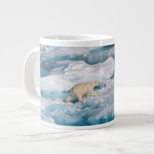 Taza De Café Gigante Oso Polar caminando por el mar