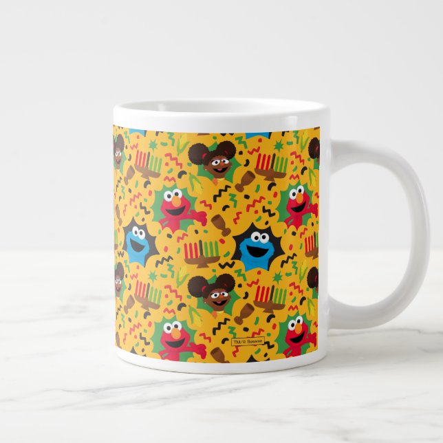 Taza De Café Gigante Patrón de Kwanzaa de Plaza Sésamo (Derecha)
