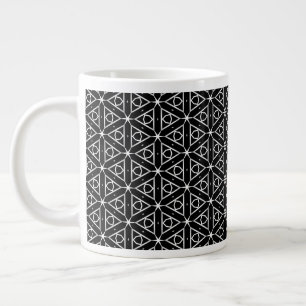Taza De Café Gigante Patrón geométrico blanco y plateado negro