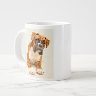 Taza De Café Gigante Perrito del boxeador en el contexto poner crema de