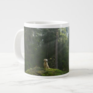 Taza De Café Gigante Perro de la recuperación de oro Pine Woodland