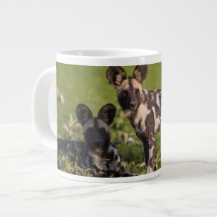 Taza De Café Gigante Perros salvajes africanos en Tanzania