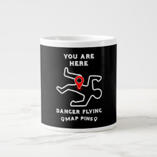 Taza De Café Gigante Pines de mapa volador de peligro