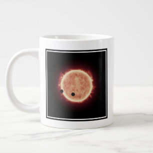 Taza De Café Gigante Planetas Transitando Estrella De Enano Rojo En Tra